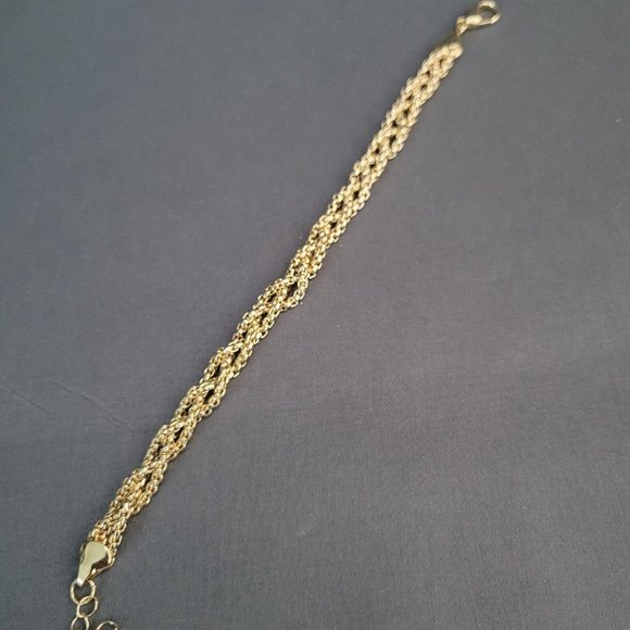 Women's Fashion Jewelry 3 Strand Twisted Loupe Chain Bracelet Gold Tone 6 3/4" - Picture 5 of 6